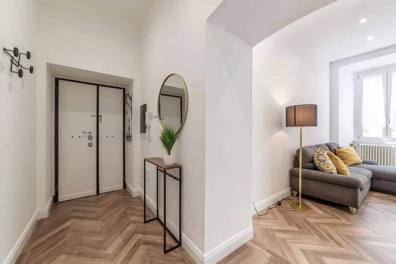 Private Apartment Rome